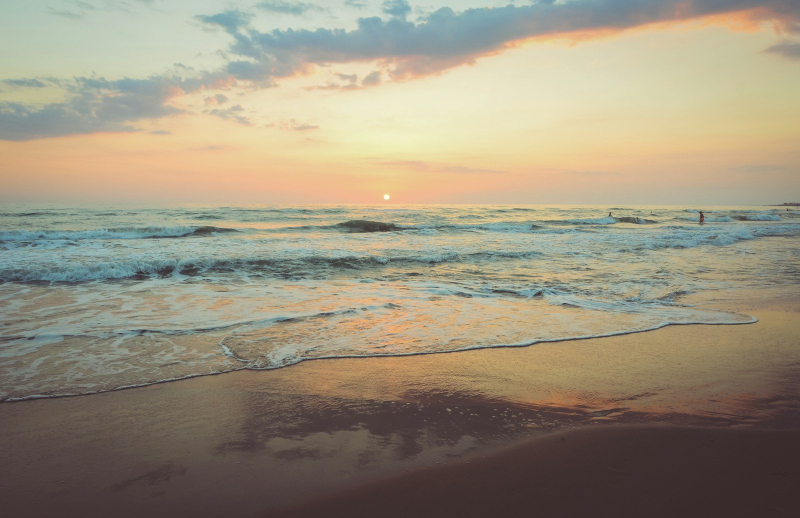 Let the shoreline set the pace